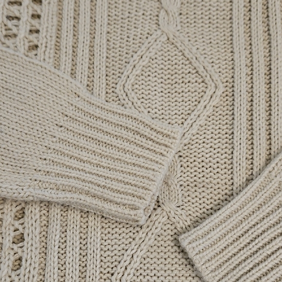 Cozy Cream Turtleneck Sweater - Picture 7 of 11